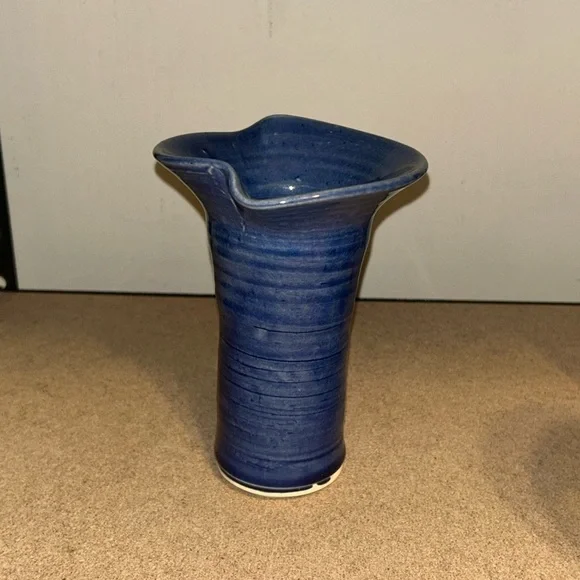 Modern Rustic Studio Pottery Vase Cobalt Blue Signed Artisan Decor Vintage Home - Picture 3 of 14